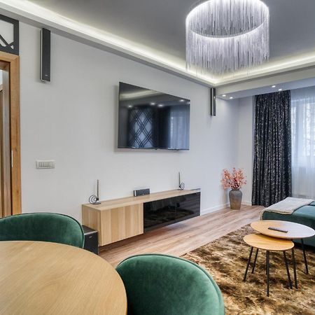 City Chic Retreat: Newly Renovated 1Br Apartment Bucureşti Ngoại thất bức ảnh