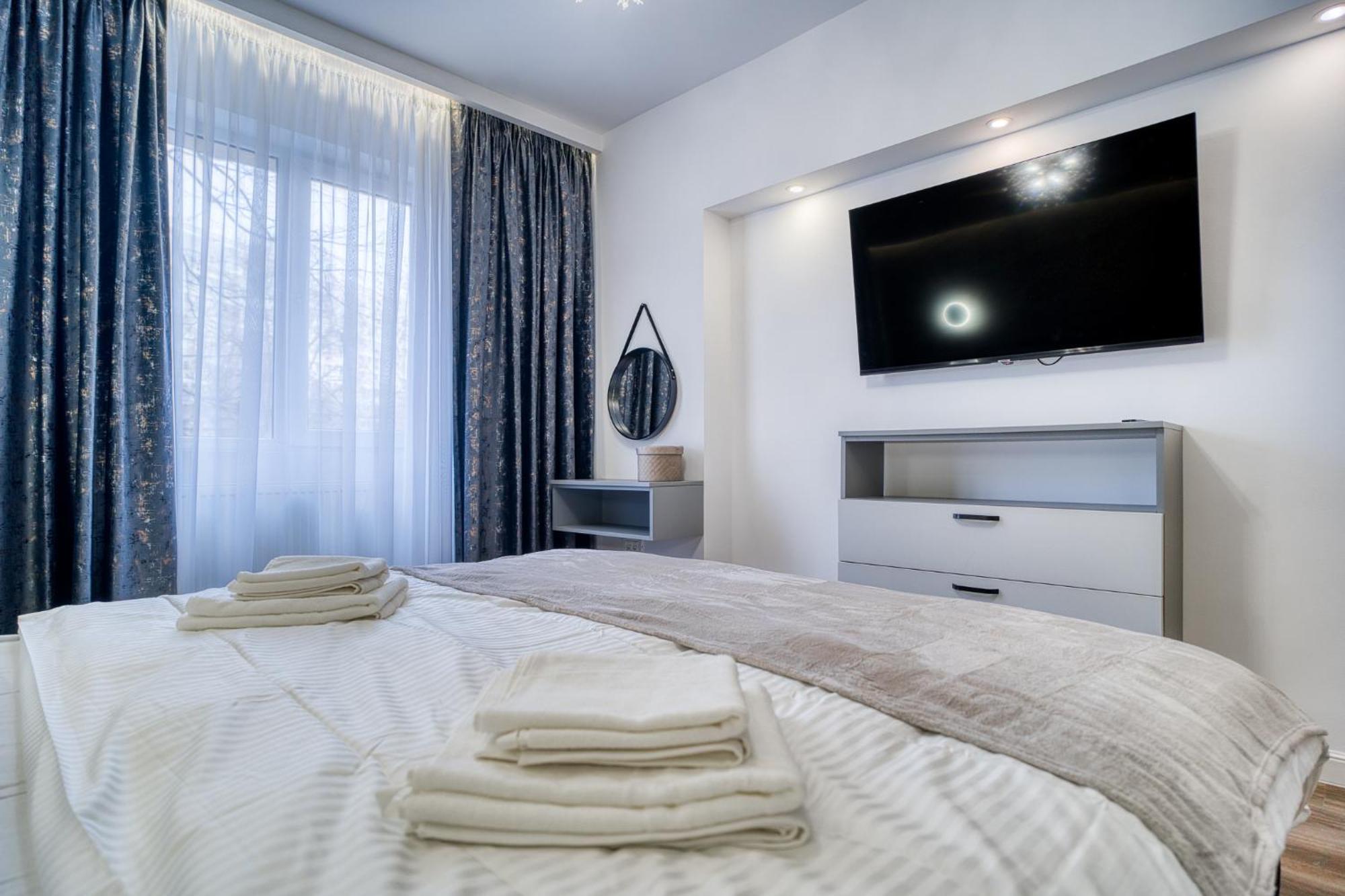 City Chic Retreat: Newly Renovated 1Br Apartment Bucureşti Ngoại thất bức ảnh