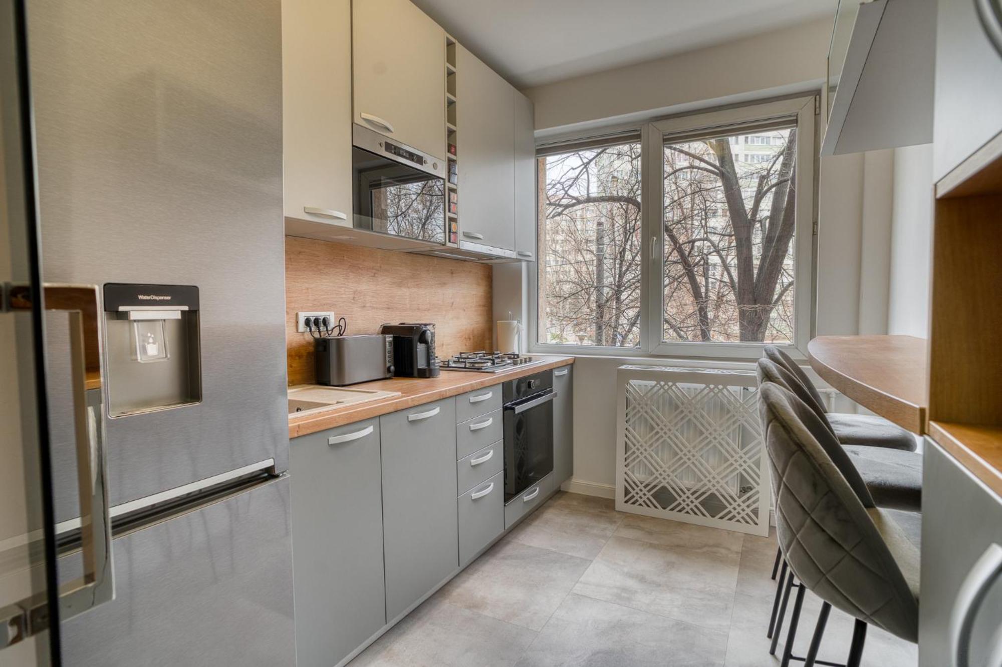 City Chic Retreat: Newly Renovated 1Br Apartment Bucureşti Ngoại thất bức ảnh
